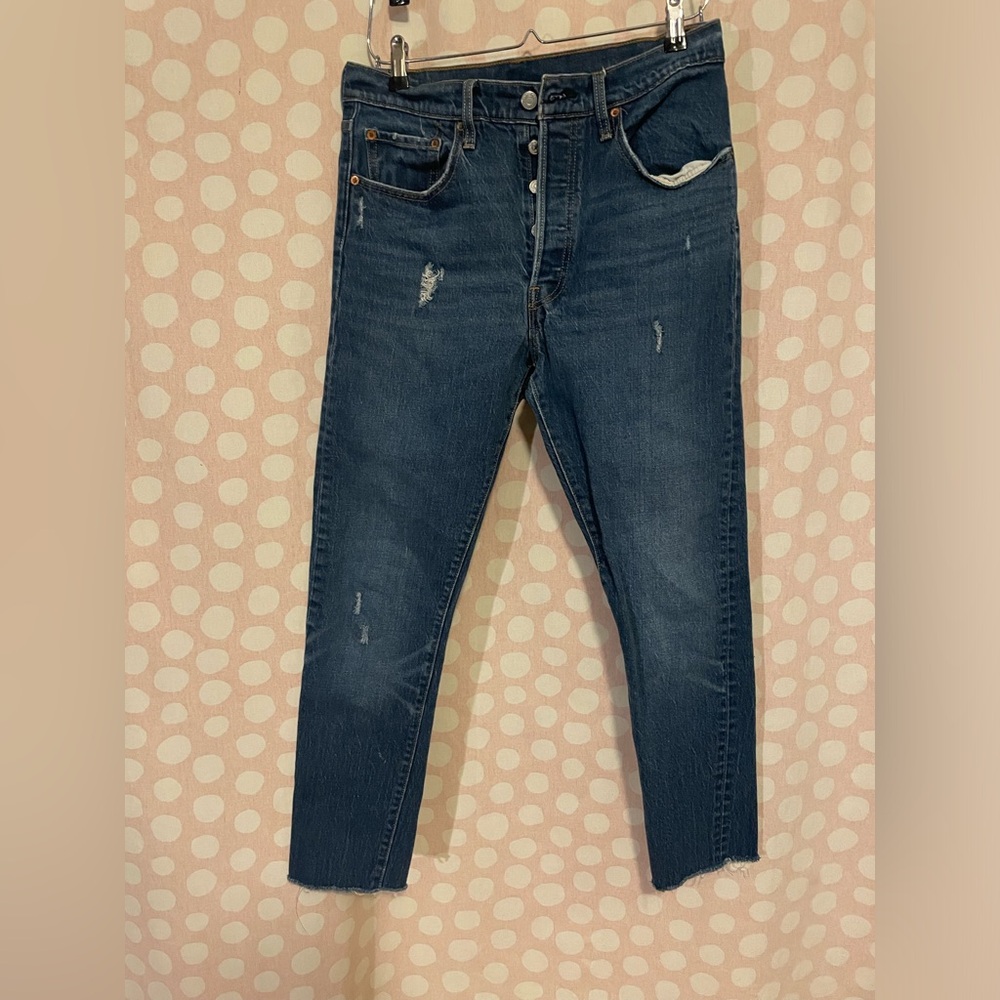 Levi’s 501
Cut off ankle